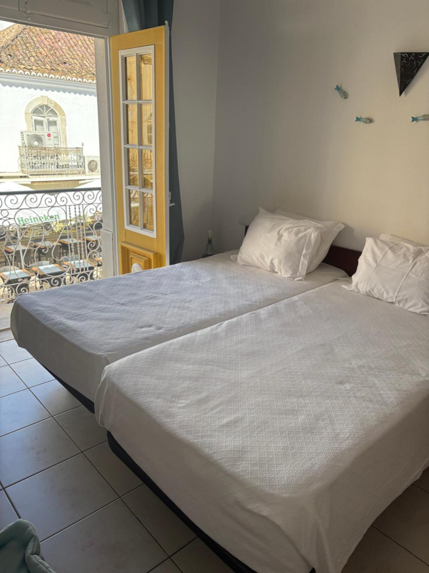 אלבופיירה Maria Guest House מראה חיצוני תמונה